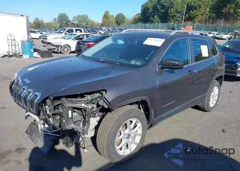 2018 Jeep Cherokee Latitude Plus 4X4 from USA, damaged, VIN 1C4PJMLX6JD576228